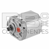 BOMBA ADAPTABLE JL 7023580